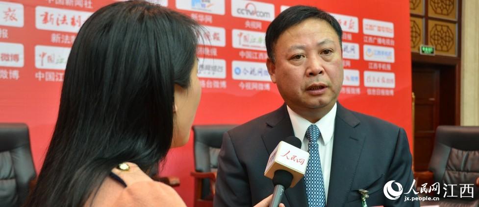 ����ʡ�˴�������ϲ���ί����ӛ�����L����������ܱ��W���L