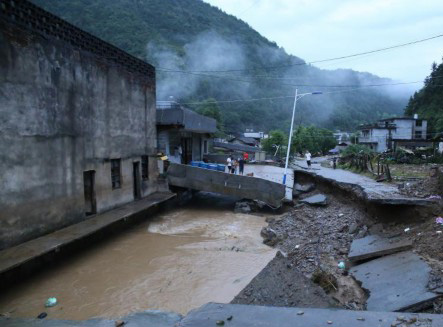 ����悲�����������