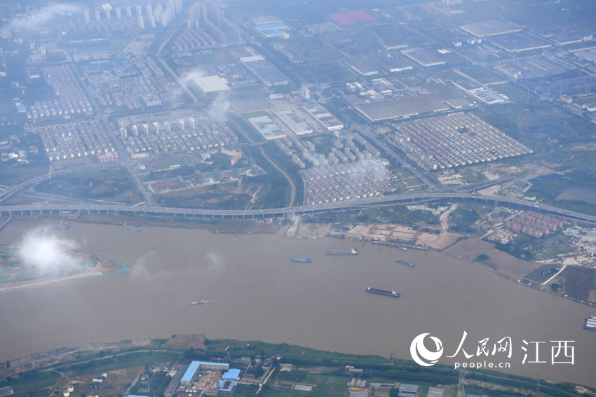 �M���ϲ���Ӣ�۴�򸽽�ˮ��ˮλ�ϝq���@��������W �r��z��