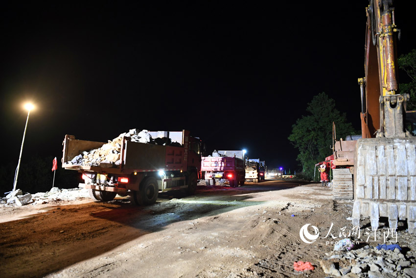 13���賿�r����۶ꖿh������׵����Q̎�����M�з��ʩ����������W �r��/�z��