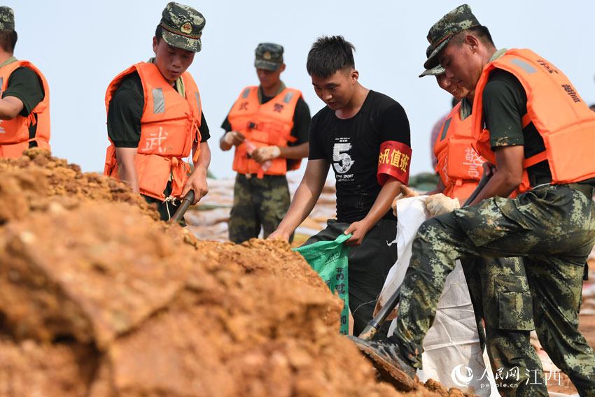 �侯��ʿ�ͮ��ط�Ѵ�ˆT��ͬ�f�������̉��M�мӹ̳��U��������W �r��/�z��