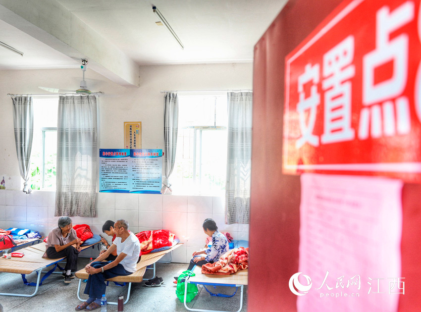 �D��Ⱥ������ɿh�R��������С�����c������Ԭ� �z��