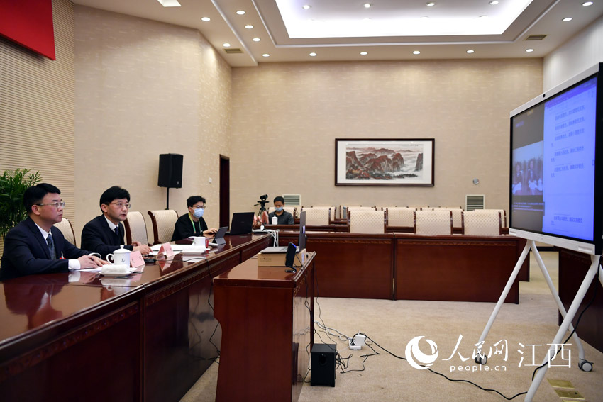 �����������e��С�M���h������W �r�� �z��