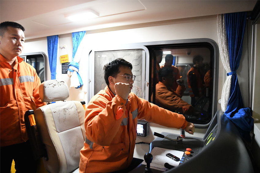 ܉��܇˾�C�{���|�W���I܇ǰ�����I���c��������� �z��