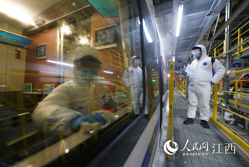 �����ˆT�ڌ�����܇�M�M�з�������������Ф�� �z