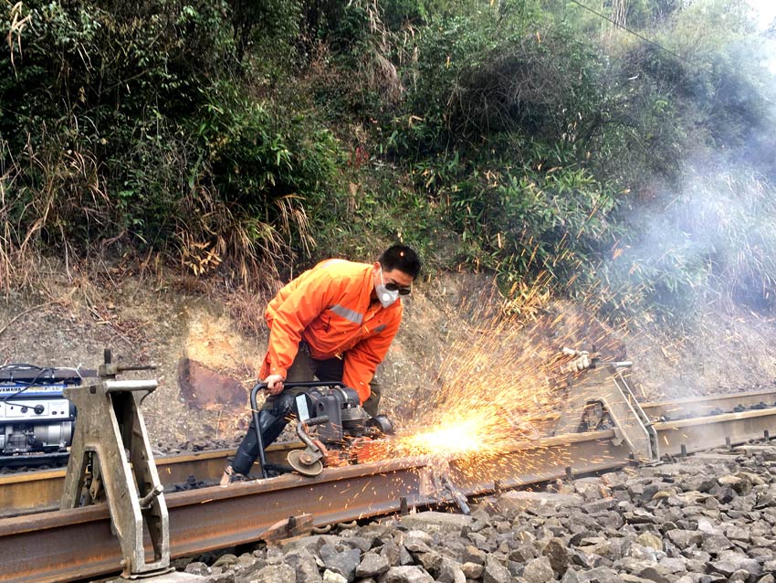 ��ĥ���Ӻ���܉����ճТ�� �z��