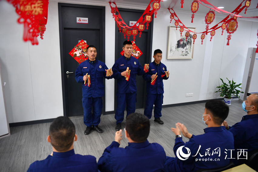 �^С����꠆T���ڱ��ݿ����������W �r�� �z��