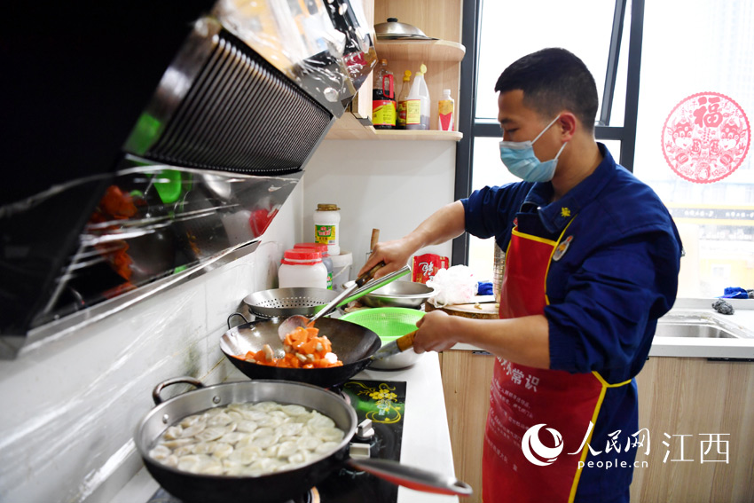 �N������꠆T������������ʂ�gϲ�^С����������W �r�� �z��