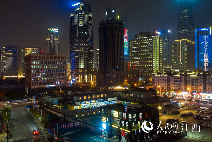 �����b�䡱����վ���Ƕ���������ĸߘ��g��ĬĬ���o��ǧ���f���İ�����������W �r�� �z��