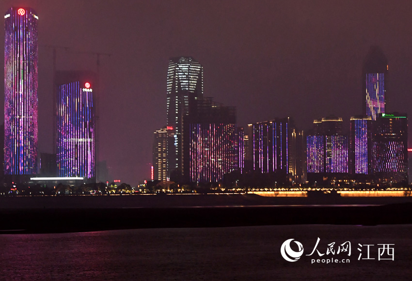 �ϲ�һ���ɰ�������΢�Ӱ�_�ݣ�����W �r�� �z��