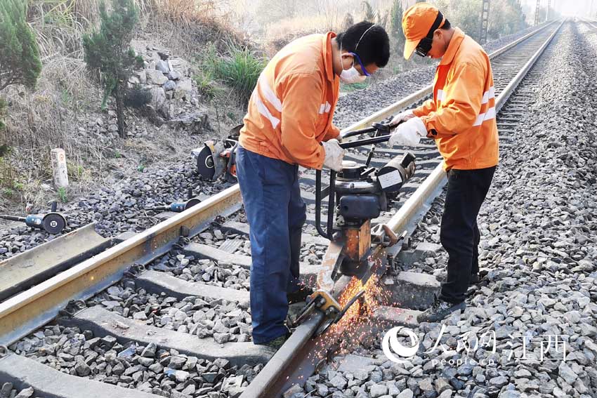 ���I�ˆT�ô�ĥ�C�����Ӳ�λ�M�д�ĥ���_���܉ƽ����ȫ��������  �z