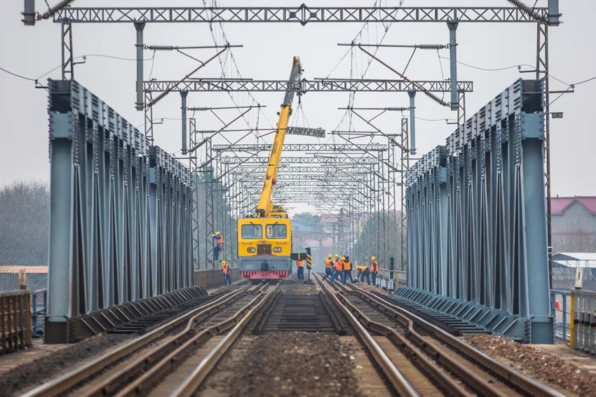 2��8������̶��늶ν��|�W�����ڜ����F·�FϪ�ش���M�й���O��Ӳ�M�����ʩ������� �z 