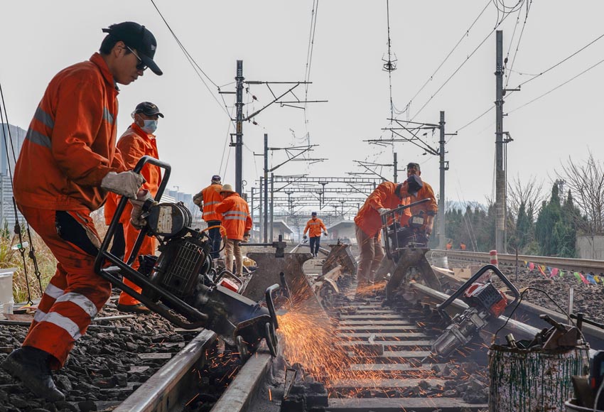 2��7�����Ї��F·�ϲ��ּ��F��˾Ƽ�l���ն����ڽ���ʡ�˴�վ���Q�؂��܉�� �����| �z