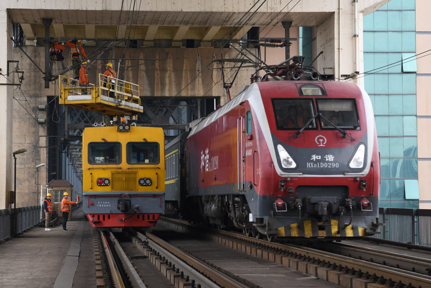 2021��2��22�����Ї��F·�ϲ��ּ��F���޹�˾�ϲ���늶ε����ھ����F·�Ž��L�����^�Ιz�ޱ��B���|�W�O����������� �z��