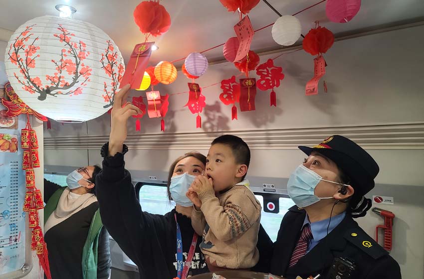 �˄��ˆT�c�ÿ�һ����i�[Ԫ������܊ �z