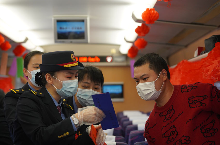 �˄��ˆT�c�ÿ�һ����i�[Ԫ���������� �z