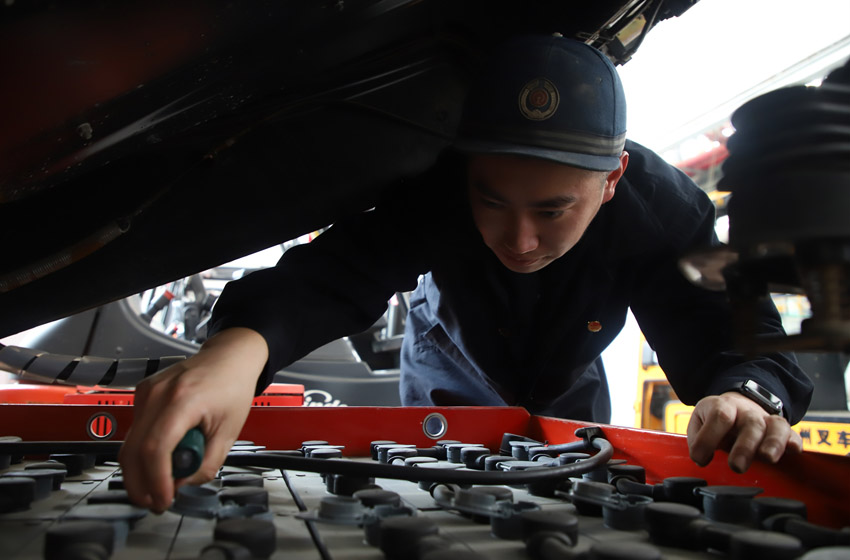 �Cе���ڌ���܇������O���M��Ѳ�z���I��Ф�� �z