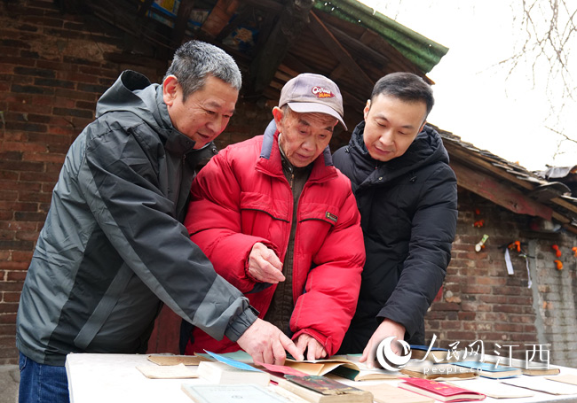 �ǧ��Ġ���ꐵ��ַ���^ȥ��Ҏ��,���݅���v����ÿһ�lҎ�µ���׃�M���������| �z��