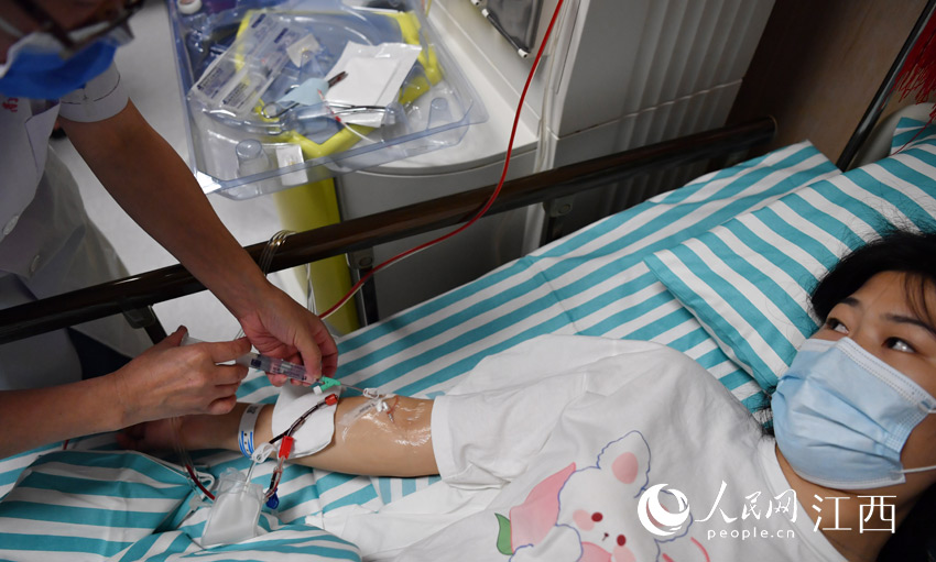 ��Ѫ�ɼ����ɼ�������oʿ�ʂ���S���A�����������W �r��z��