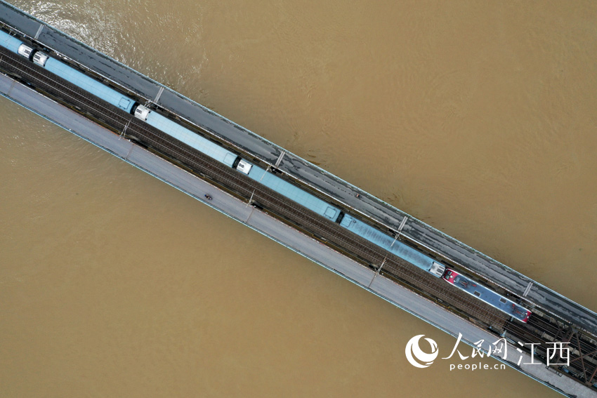 һ�л�܇�ęM���M�����F·����ϴ��^��������W �r��z��