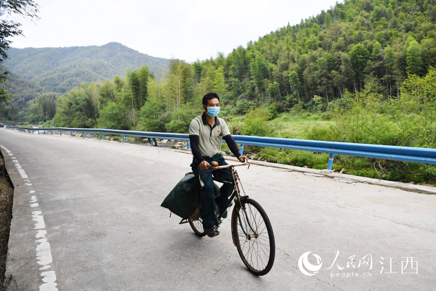 ��������ɽ�g�Ĺ�·�T����������W �r��z��