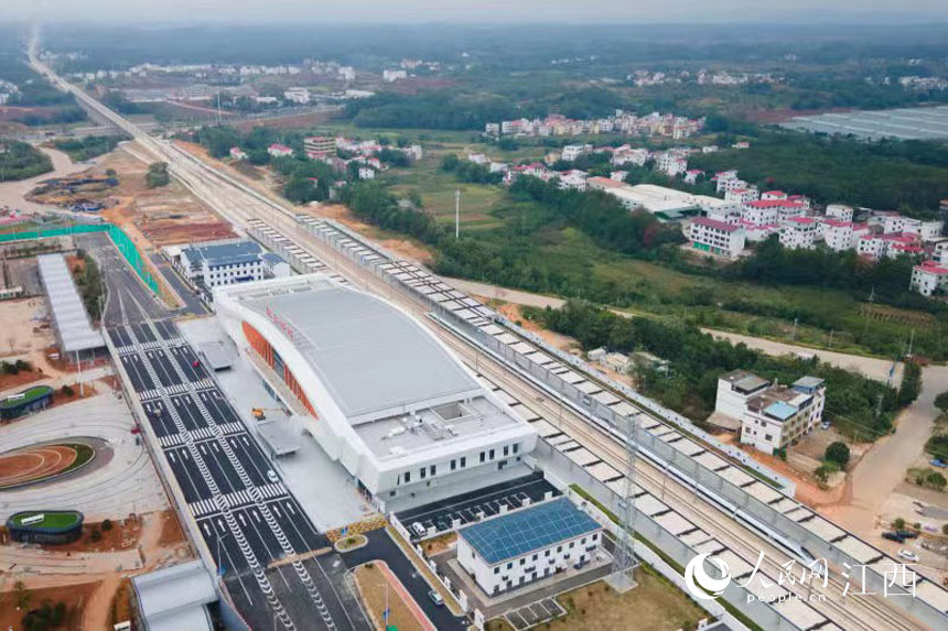 �{ԇ��܇����ͨ�^�M����F���S��վ�������� �z