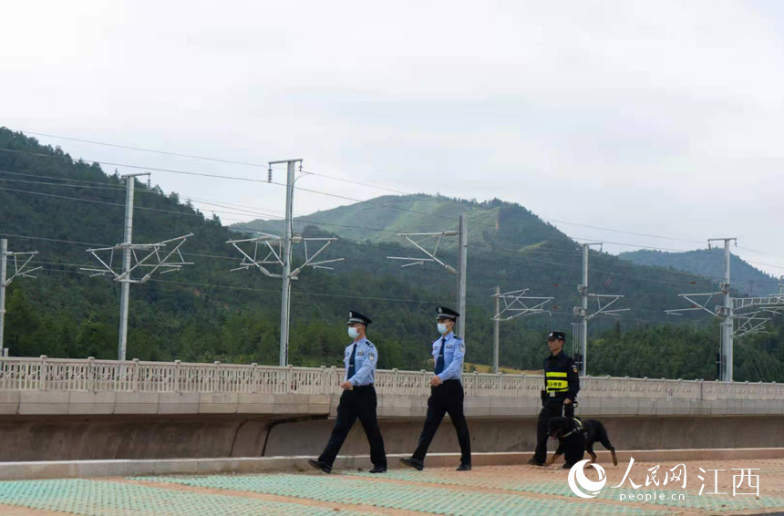 ������վ�F·�ɳ����������M����F�ؾ��M��Ѳ�z���S�P�� �z