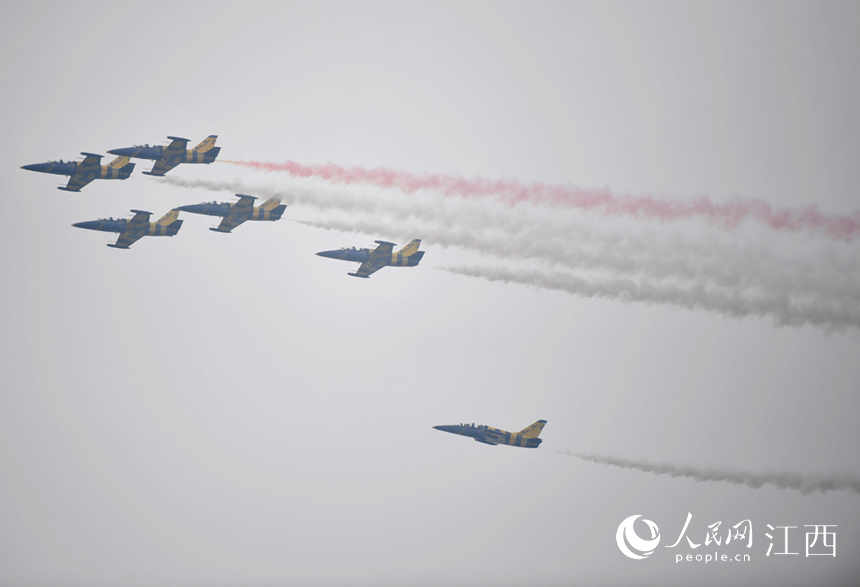 �ϲ��w�д���_Ļ���ڬ����C�����T���ؼ��w�б��������չ���� ����W �r��z