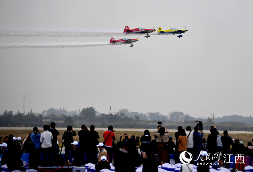 �ϲ��w�д���_Ļ���ڬ����C�����T���ؼ��w�б��������չ���� ����W �r��z