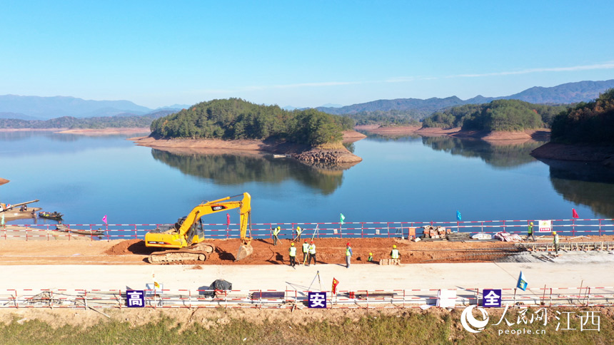 �����h�F�Yˮ�콨�ɺ�����ʹ70�f�˺��ϡ�����ˮ�� �����V��z  