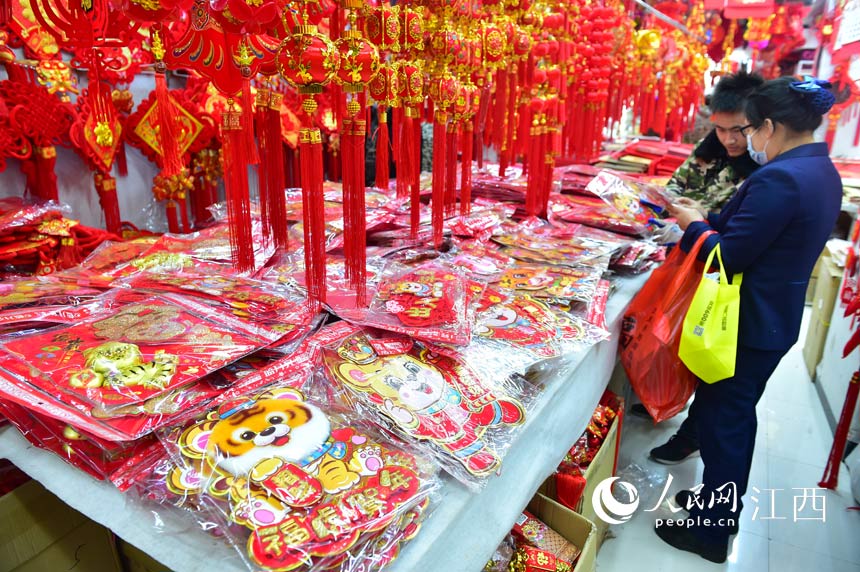 �ϲ��f�یm�̳���һƬ�t�������������xُ�´��Ʒ�� ����W �r��z