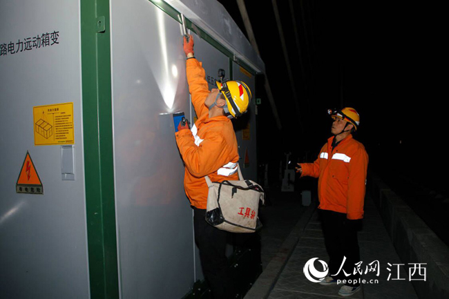 1��17���賿�������ӱ����С���c�P�����~���L������ό������׃�O���M��Ѳҕ��������z