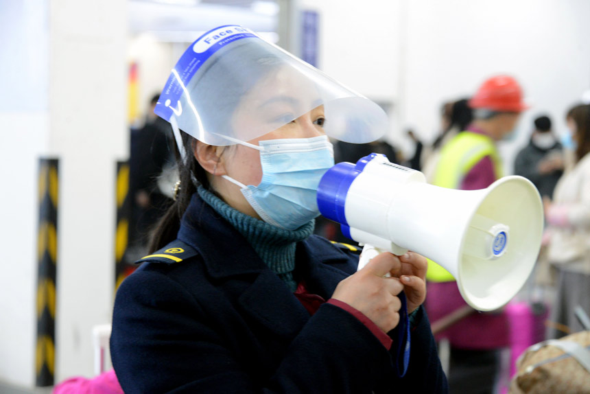 �����ˆT��ʹ���������R�r��܇�������ÿ͙zƱ�Mվ����˼��z