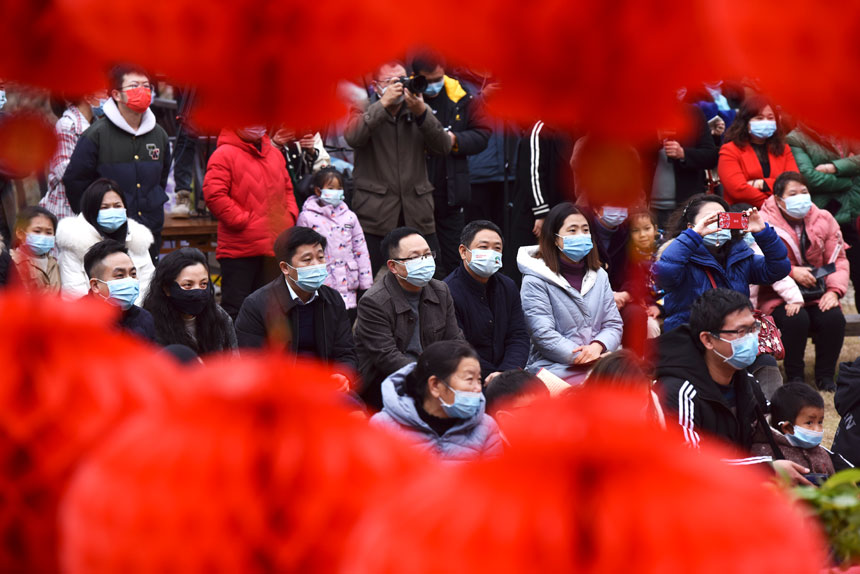 ��ӬF������־�F�z