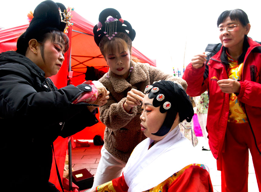 ��ӬF������־�F�z