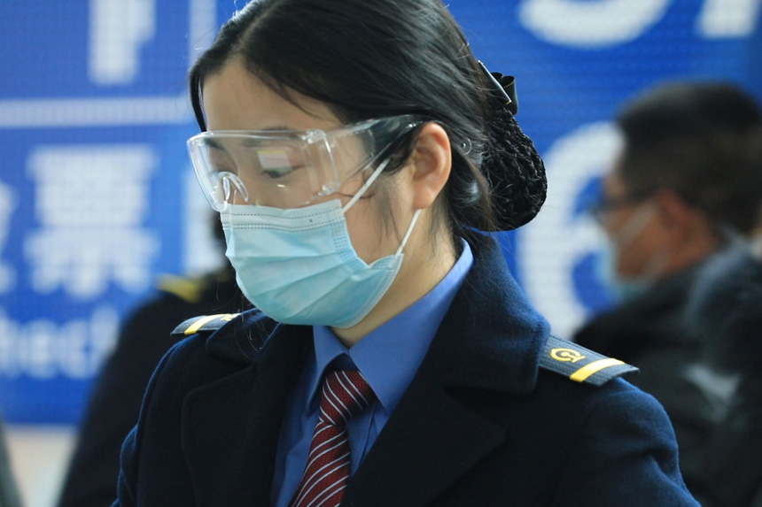 ���\�r����Ĺ����ǳ�æµ���r��Ҫ��܇վ�Ӱ���c��  ���x�z