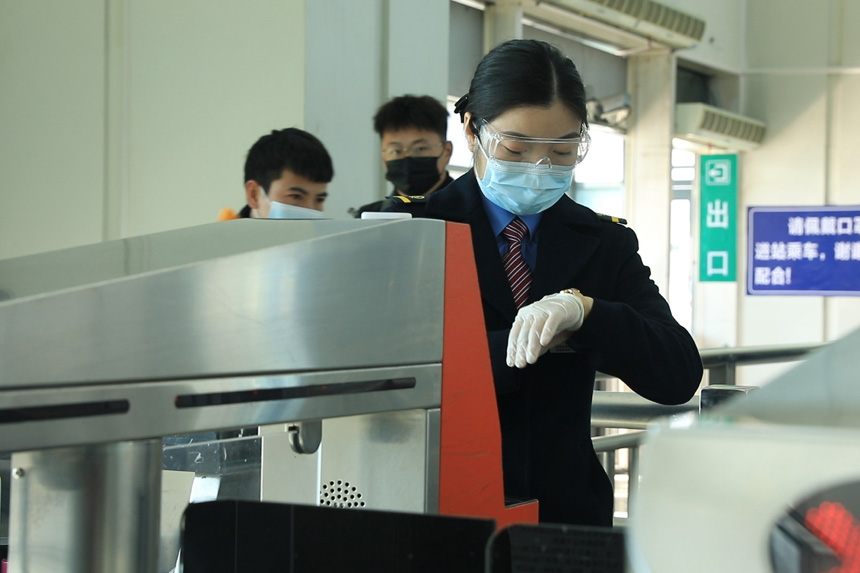 ����������ܾo����׌���B���˕r�����ֱ������T��  ���x�z