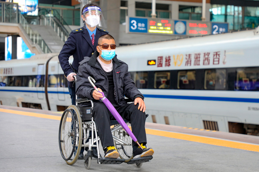 2022��1��17�����B�T��վС���������_���\�T����ϼ��վ�_������݆�����������c�ÿ���܇��������z