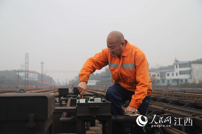 �����ڌ������������Ɔ�Ԫ���M�Йz�����������z