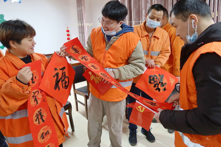 ����չʾ������Ʒ�����l�|�z