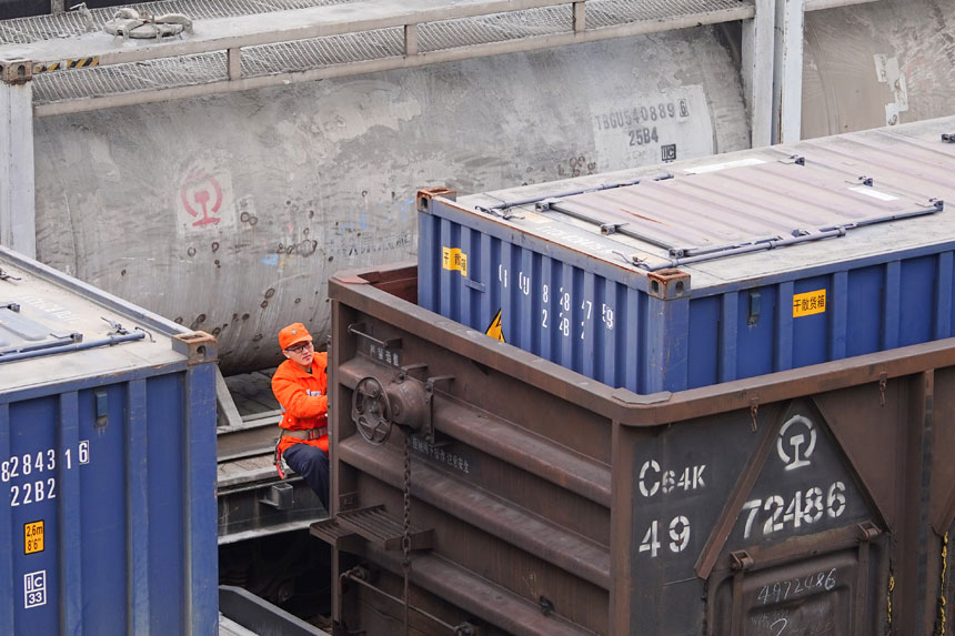 �B�Y�T������؛܇܇�������������z