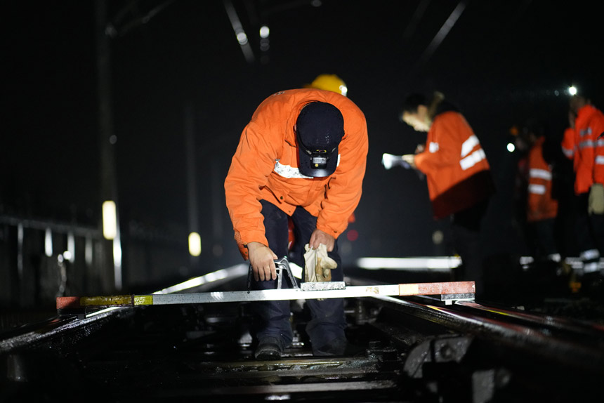 ���I�ˆTʹ�õ��ߌ����I��ĵ�����·�M�Џͺ������Ɣz