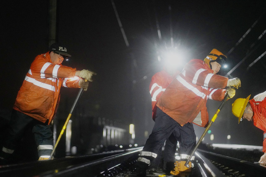 ���I�ˆTʹ�Óܵ����M���܉܉���{���������d�z