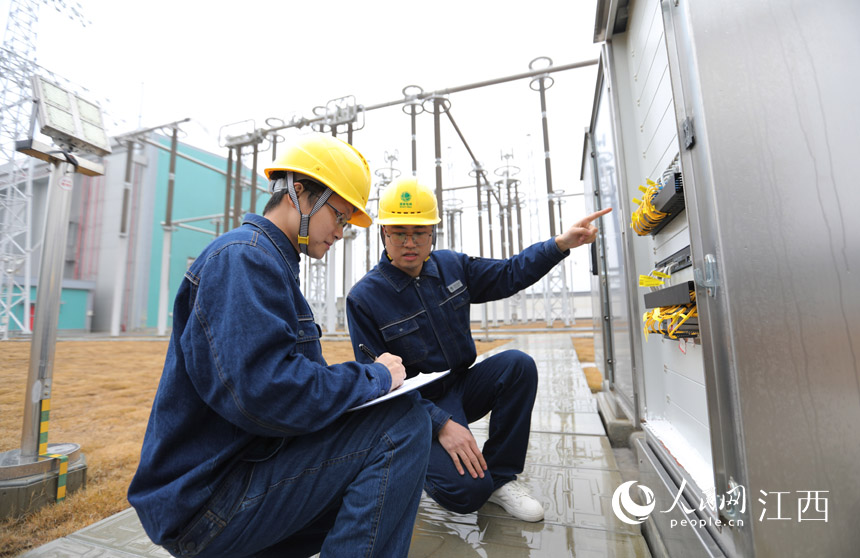 ���ظ߉�۶ꖺ��Q��վ�����\�й��������M�г��B��Ѳ�z�O�����I�� ������z