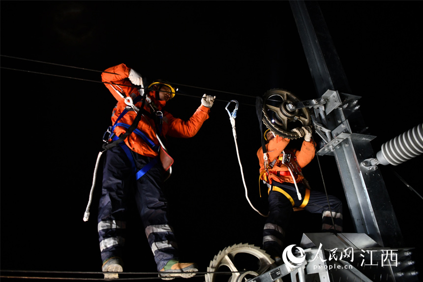 ���|�W�����_�ȡ�䓽z���ھ��x����50�׵ĸ߿����I��������z