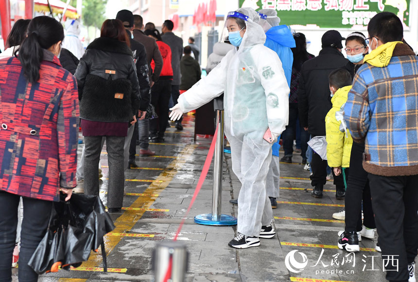 �h�T�ɲ���־Ը���ڬF���M�������������F����Ȼ������ ����W �r��z