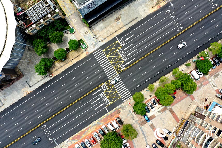 R^깤ͨ܇Mϴƽ W rz