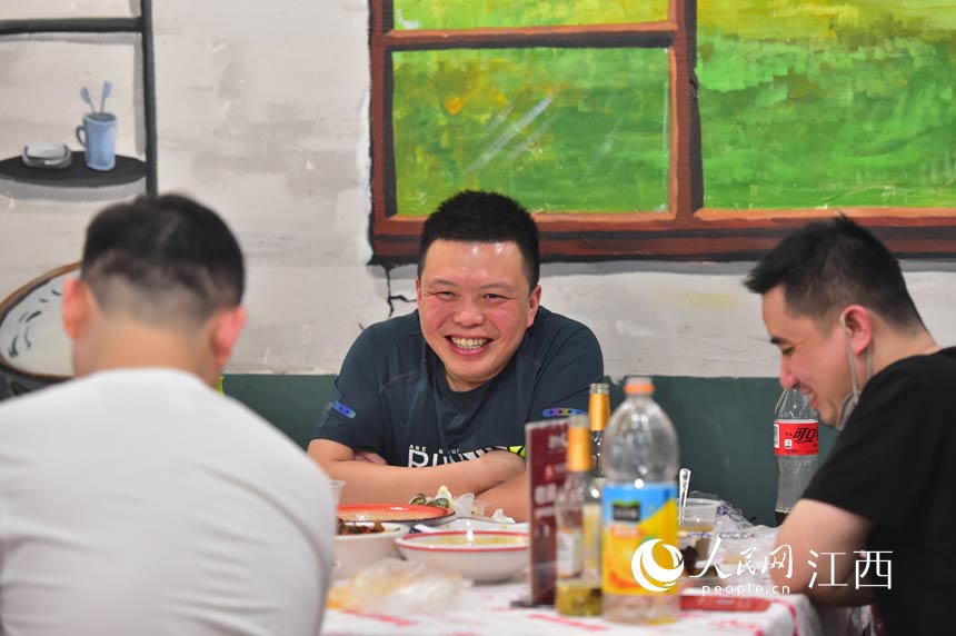 ��������Ͳ͵���������_���� ����W �r��z