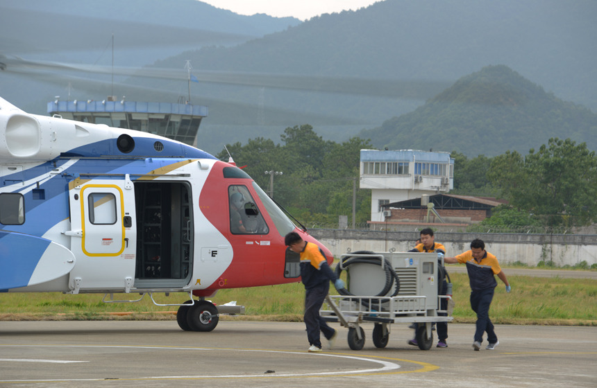 9月7日，AC313A第二架科研樣機PT02架機在景德鎮呂蒙機場成功首飛。張翼 攝
