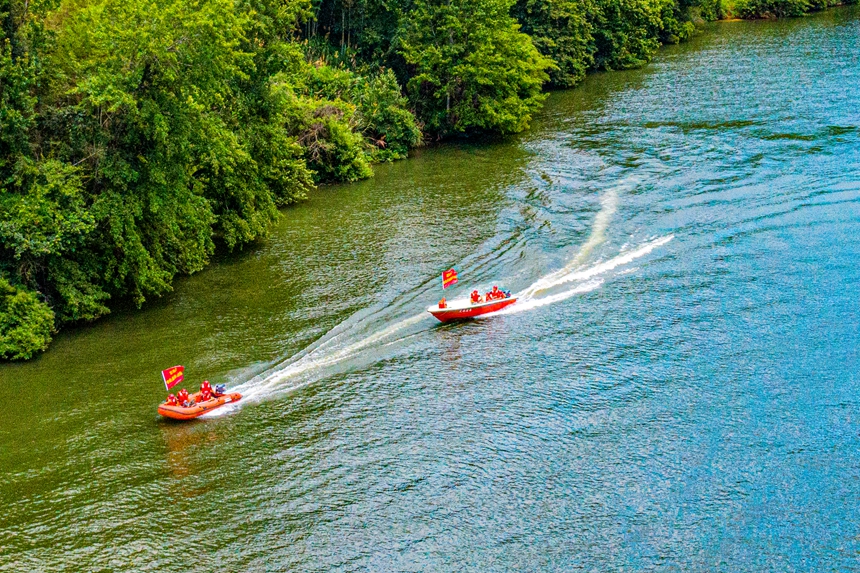 防汛搶險應急演練活動現場。詹繼成攝